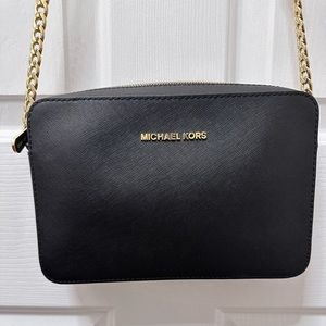 Jet Set Large Saffiano Leather Crossbody Bag